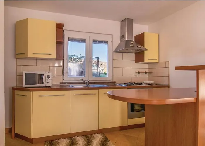 Apartment Between The Vineyard Ankaran