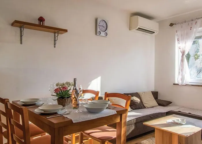 Between The Vineyard Ankaran