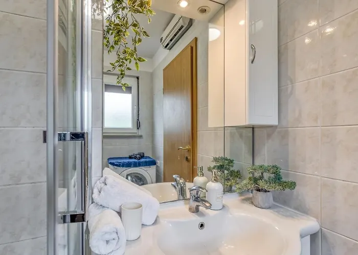 Between The Vineyard Ankaran