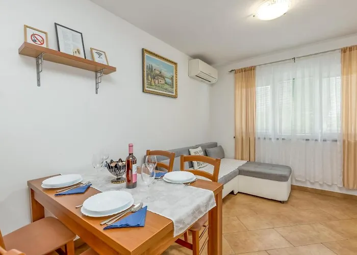 Between The Vineyard *